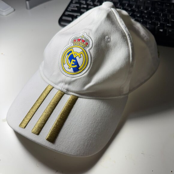 Headwears - Picture 7 of 7